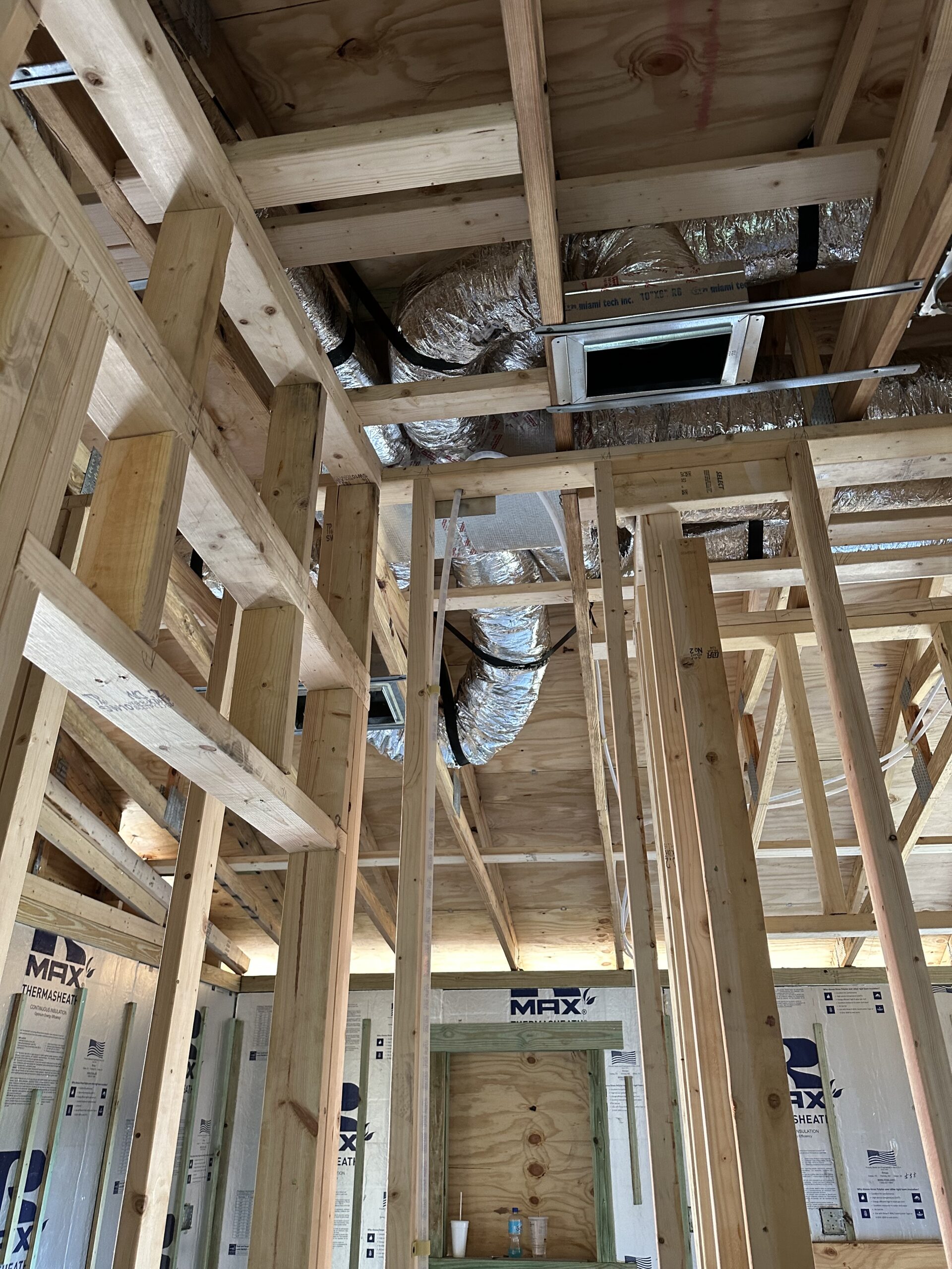 Outdoor unit service setup and clean line routing - Element Air Services